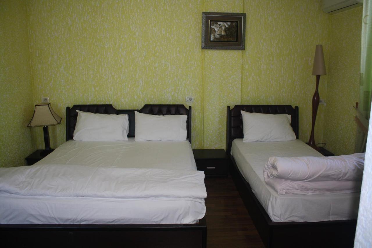 Hotel Bar Restaurant America Kukes Екстер'єр фото
