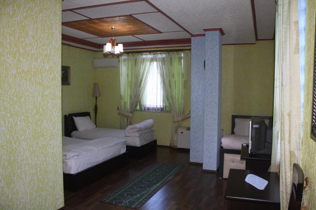 Hotel Bar Restaurant America Kukes Екстер'єр фото