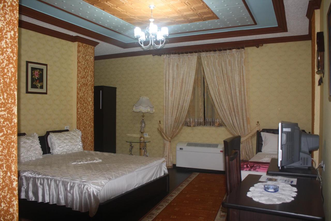 Hotel Bar Restaurant America Kukes Екстер'єр фото