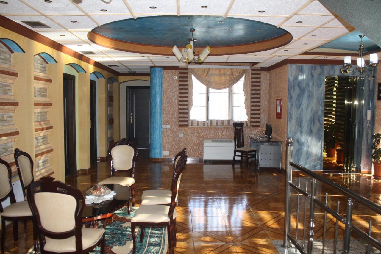 Hotel Bar Restaurant America Kukes Екстер'єр фото