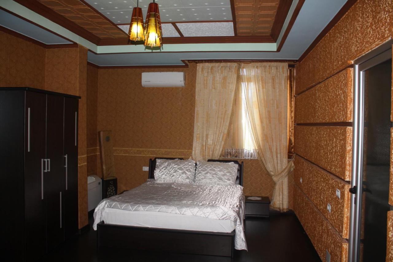 Hotel Bar Restaurant America Kukes Екстер'єр фото