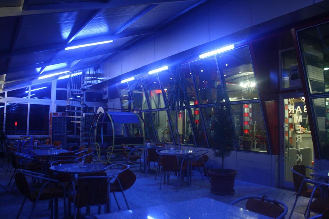 Hotel Bar Restaurant America Kukes Екстер'єр фото