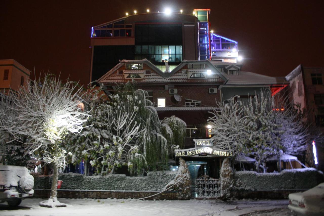 Hotel Bar Restaurant America Kukes Екстер'єр фото