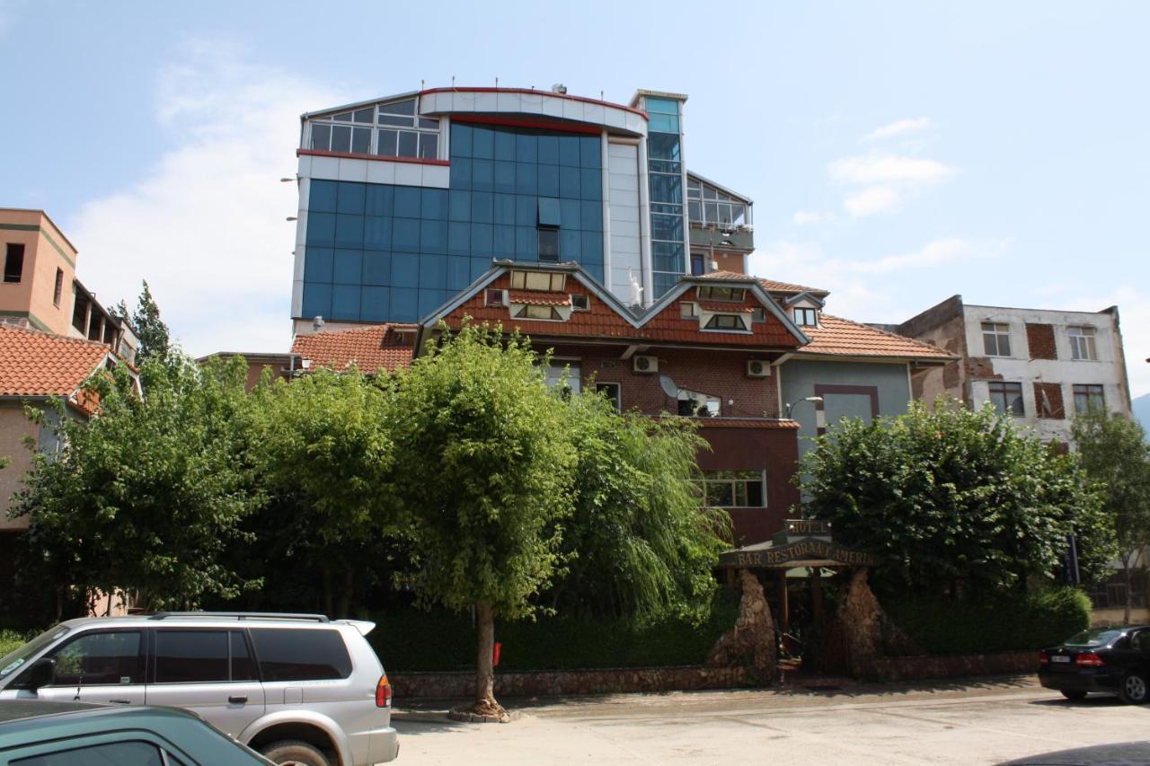Hotel Bar Restaurant America Kukes Екстер'єр фото